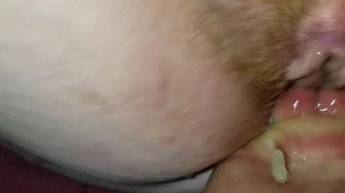 Муж ебёт толстую жену в немытую манду и заставляет её сквиртить