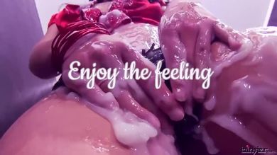 Нарезка красивых камшотов на симпатичные личика девушек под сексуальную музыку